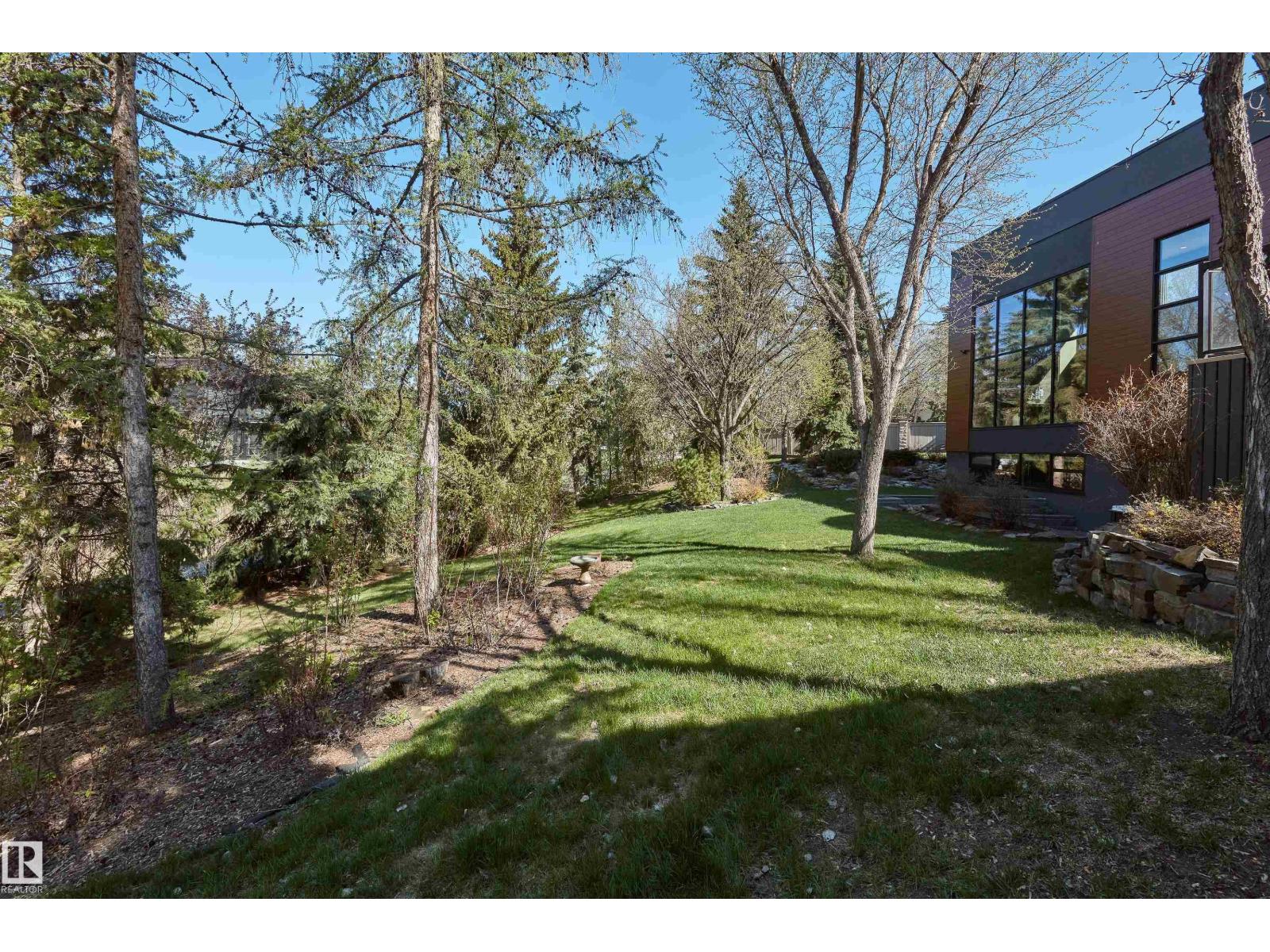 Photo 36 of 7 Patricia Pl Nw, Edmonton AB