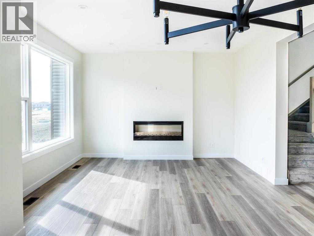 Single Family House for Sale in  Creekstone Circle SW Pine Creek Calgary 
