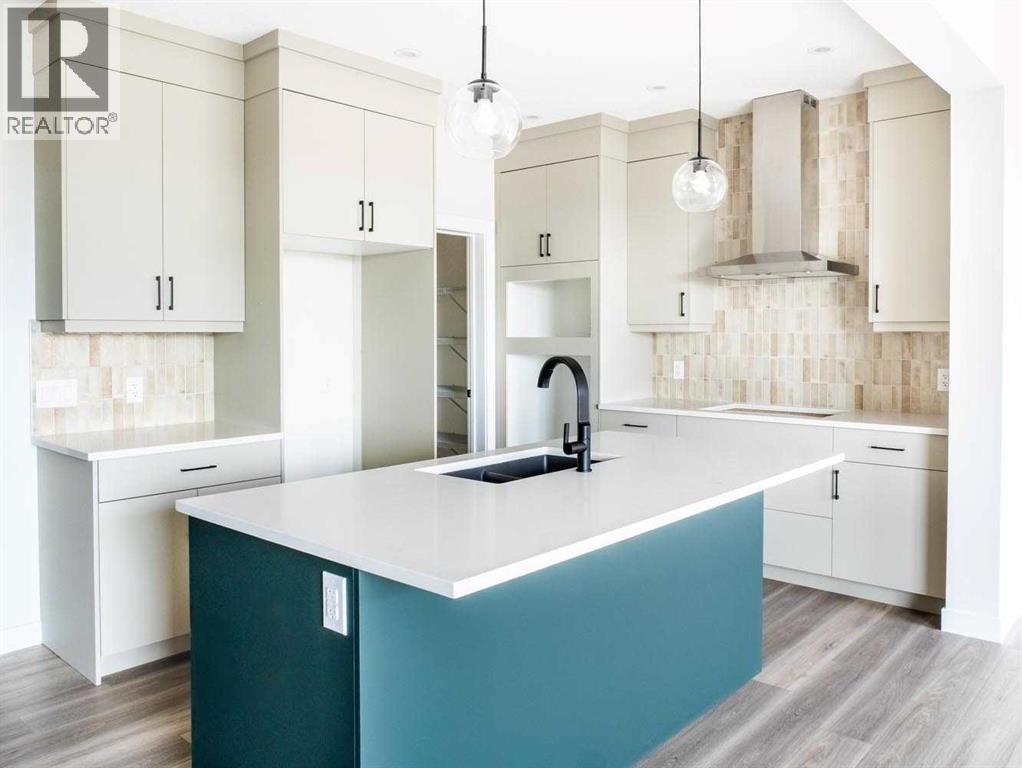 Single Family House for Sale in  Creekstone Circle SW Pine Creek Calgary 