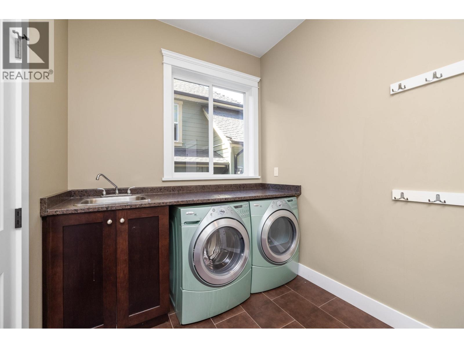 Photo 14 of 3378 Scotch Pine Avenue, Coquitlam BC