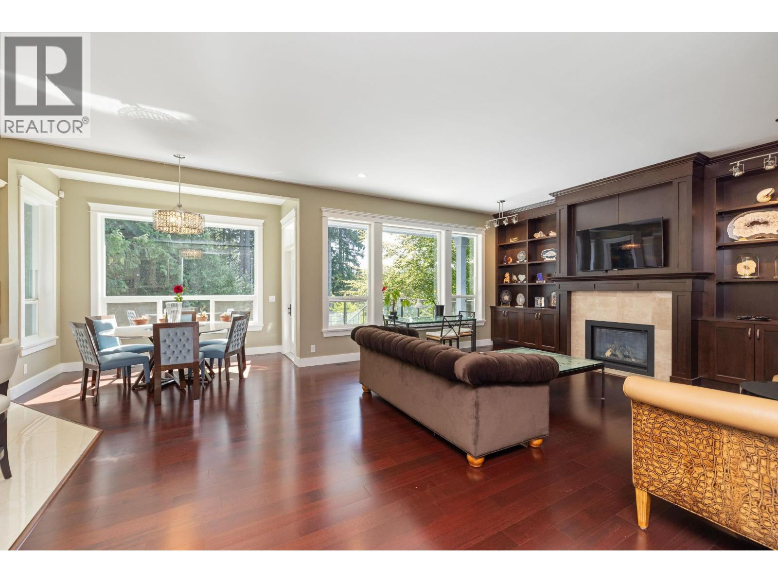 Photo 7 of 3378 Scotch Pine Avenue, Coquitlam BC