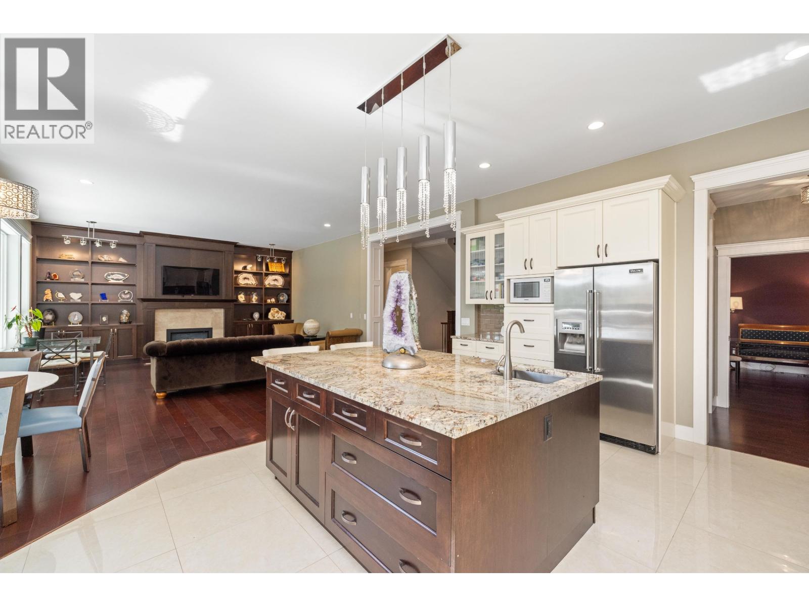 Photo 12 of 3378 Scotch Pine Avenue, Coquitlam BC