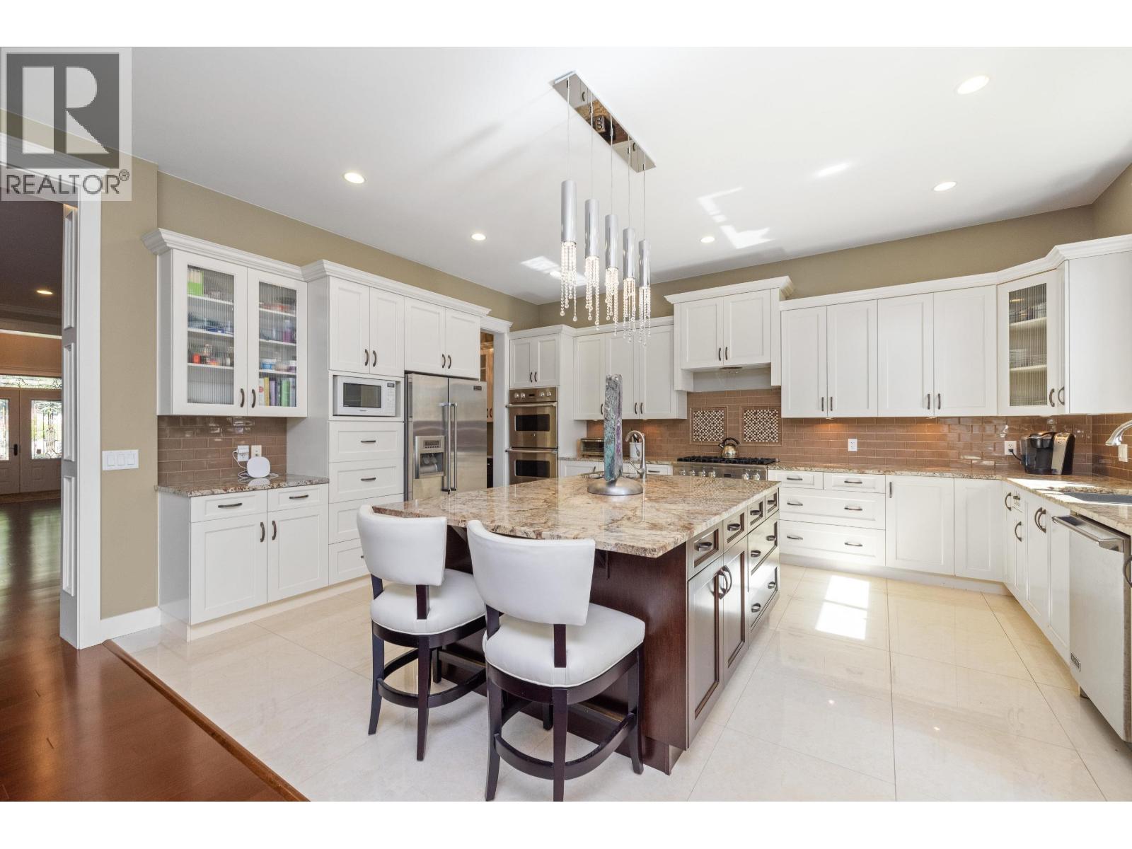 Photo 10 of 3378 Scotch Pine Avenue, Coquitlam BC