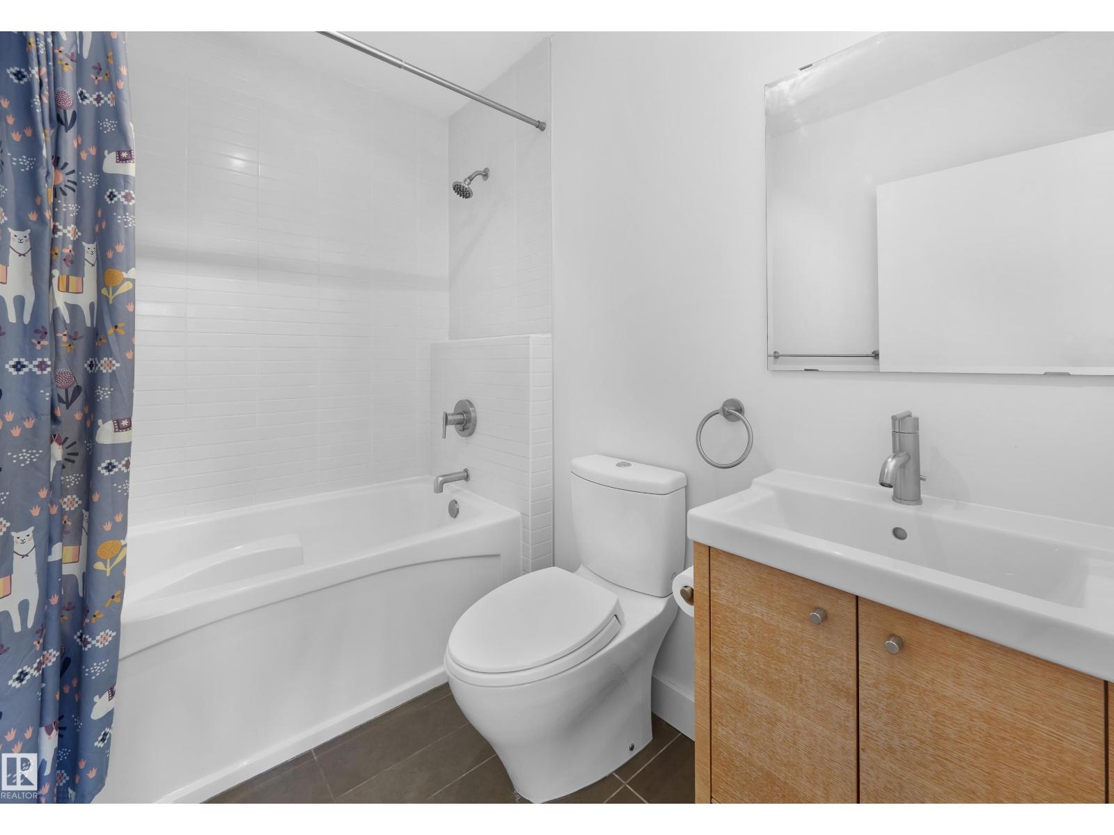 Photo 22 of 13107 Churchill Cr Nw, Edmonton AB