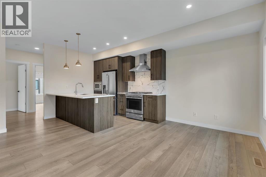 Single Family House for Sale in  Greenbriar Common NW Greenwood/Greenbriar Calgary 