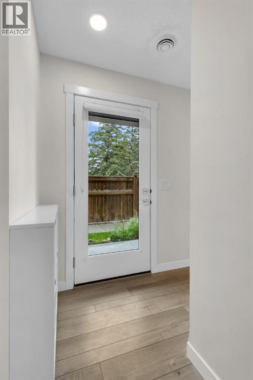 Single Family House for Sale in  Greenbriar Common NW Greenwood/Greenbriar Calgary 