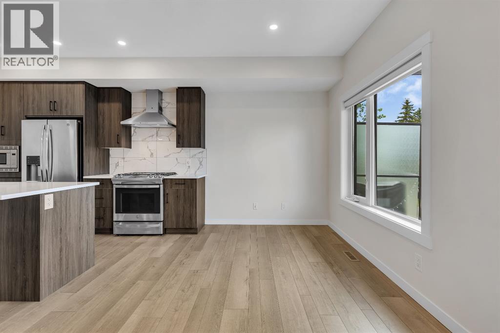 Single Family House for Sale in  Greenbriar Common NW Greenwood/Greenbriar Calgary 