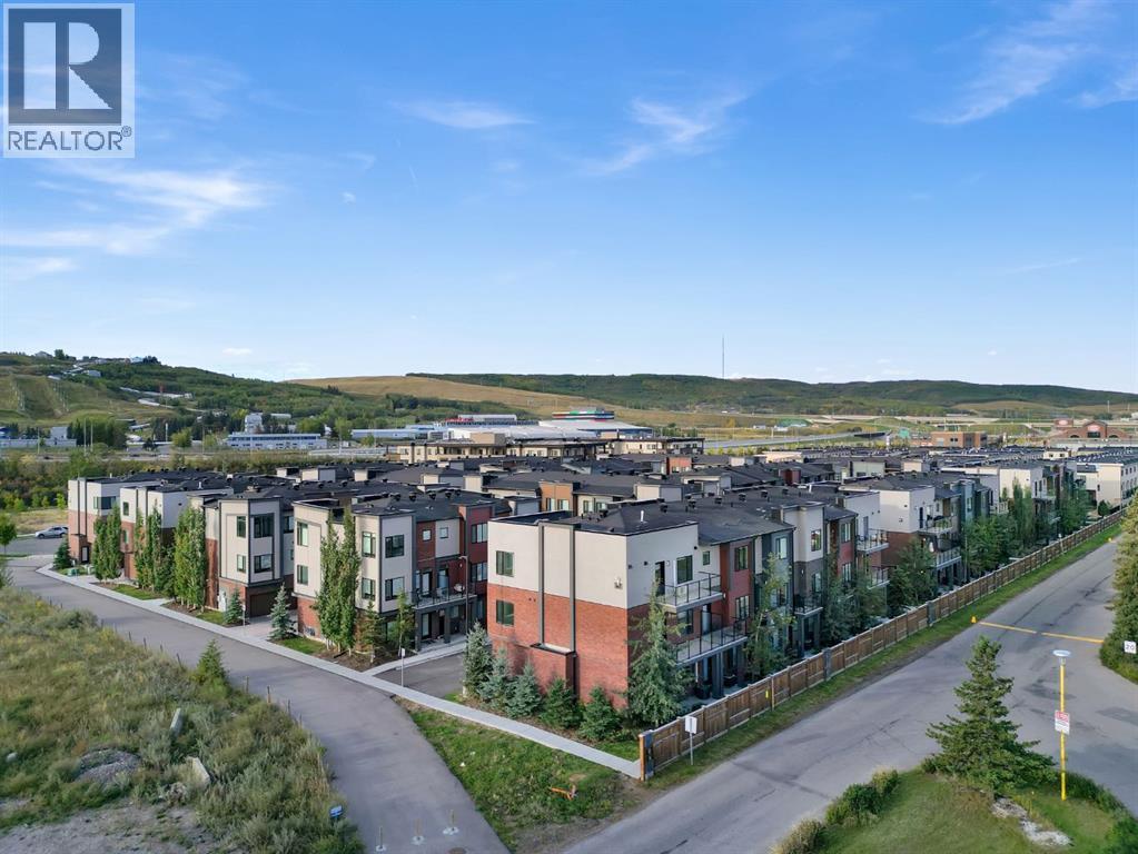 Single Family House for Sale in  Greenbriar Common NW Greenwood/Greenbriar Calgary 