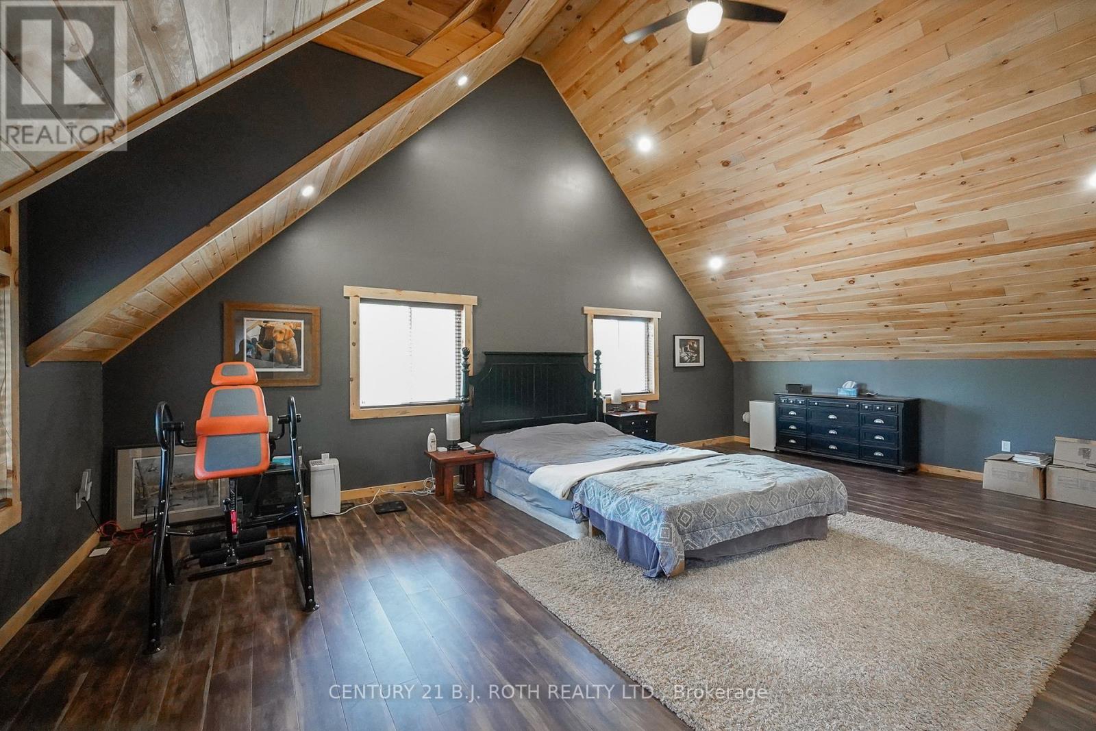 Photo 21 of 59 White Bear Court, Temagami ON