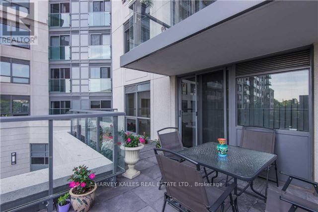 Photo 8 of 206 35 Saranac Boulevard, Toronto ON