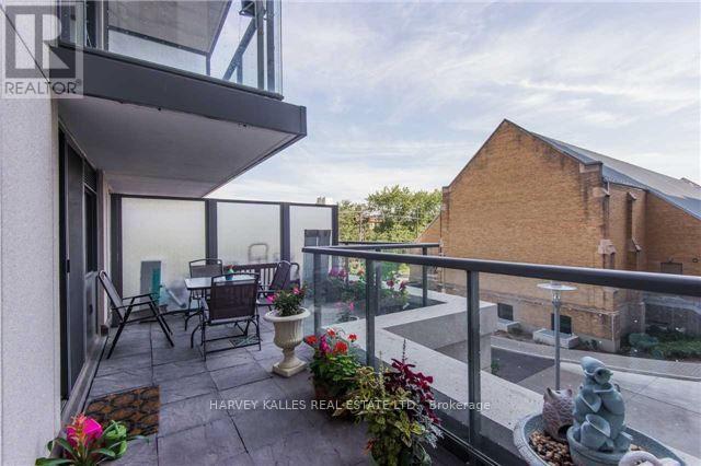 Photo 7 of 206 35 Saranac Boulevard, Toronto ON