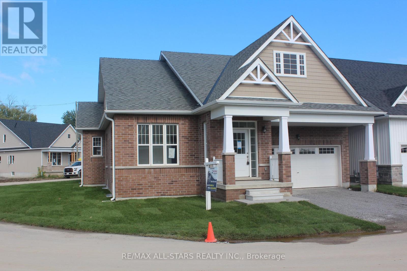 Photo 38 of 4 Palmira Drive, Georgina ON
