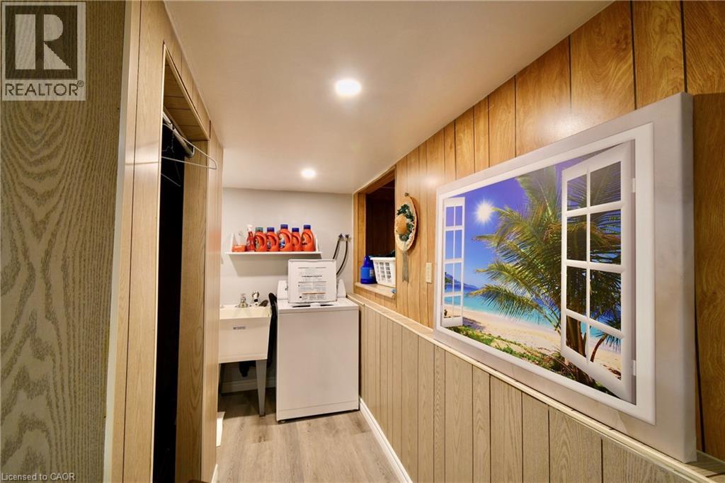Photo 29 of 40 Lyton Crescent, Stoney Creek ON