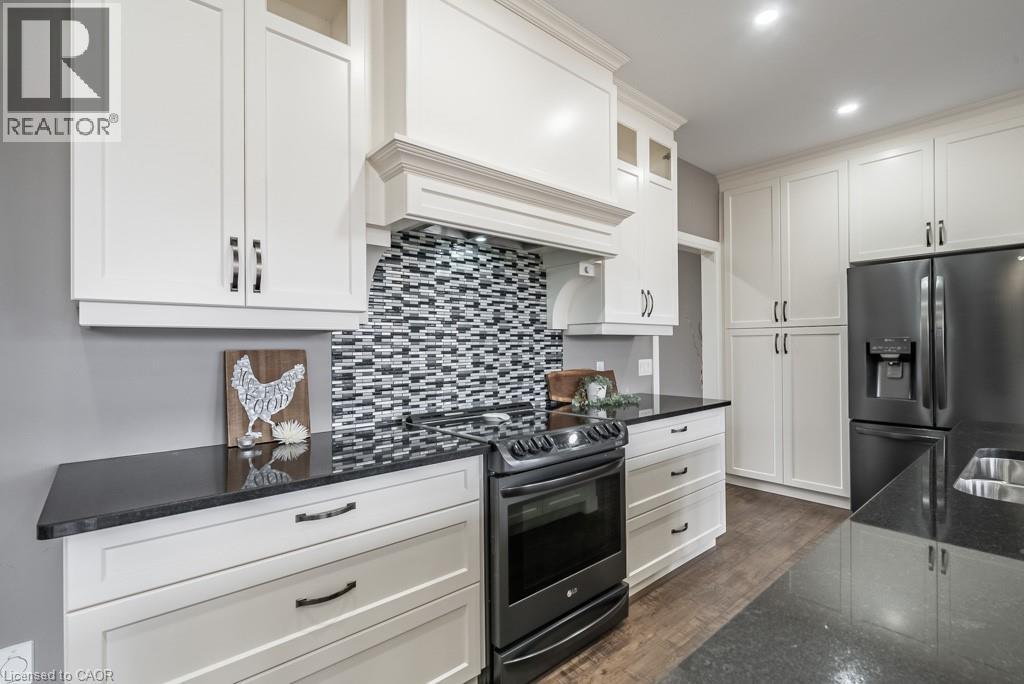Photo 11 of 234 Burford Delhi Townline Road, Scotland ON