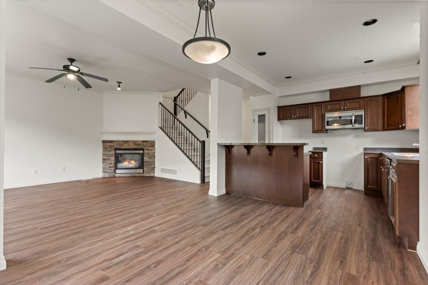 Photo 6 of 21 6577 Southdowne Place Sardis South, Chilliwack BC