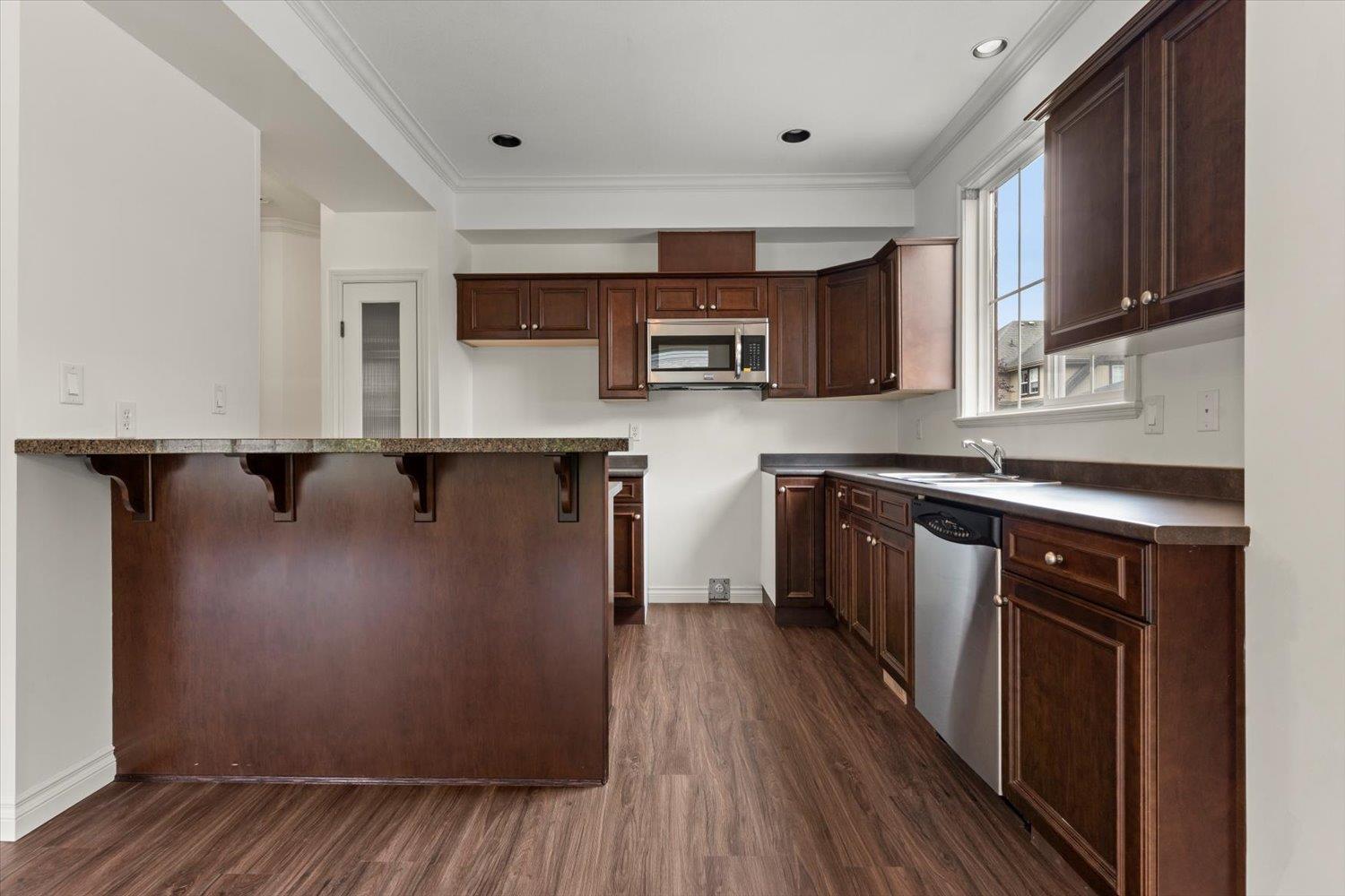 Photo 10 of 21 6577 Southdowne Place Sardis South, Chilliwack BC