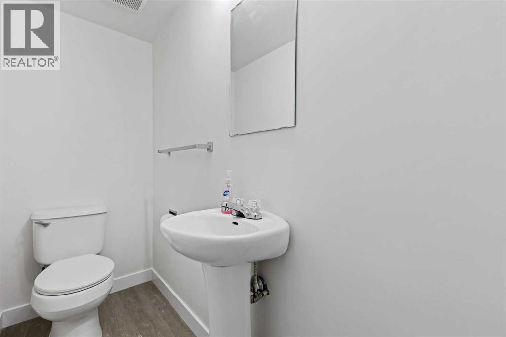 Single Family House for Sale in    Street SW Canyon Meadows Calgary 