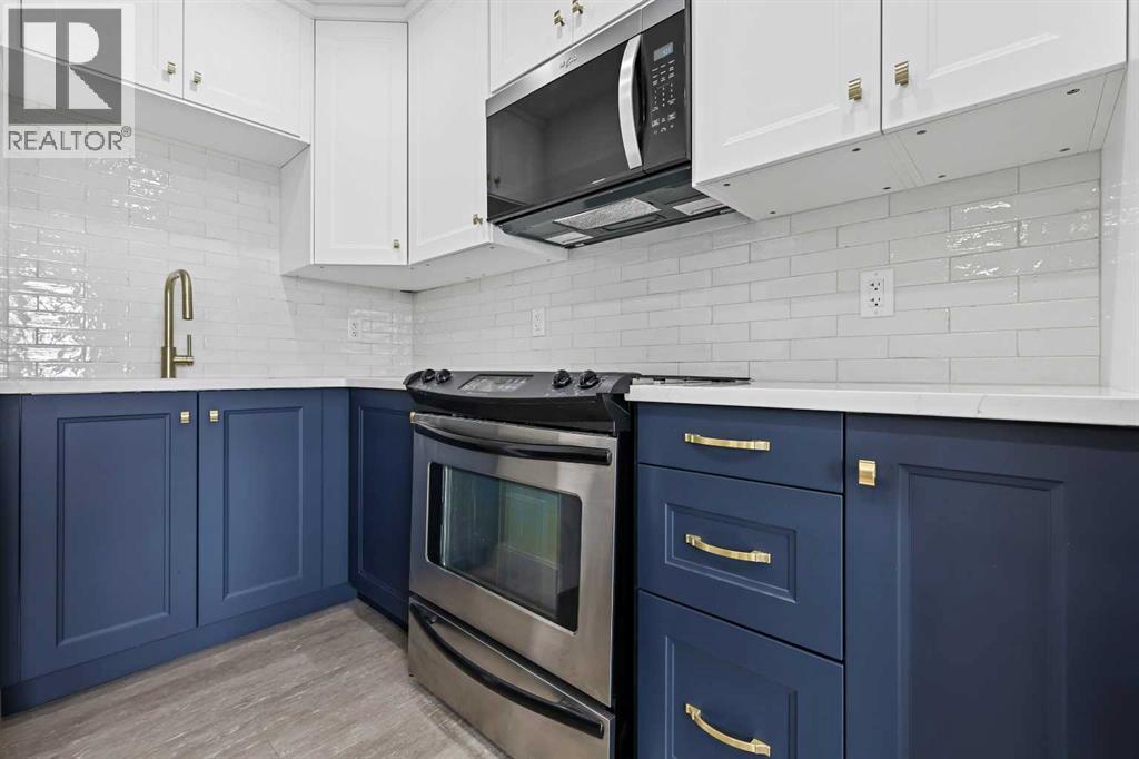 Single Family House for Sale in    Street SW Canyon Meadows Calgary 