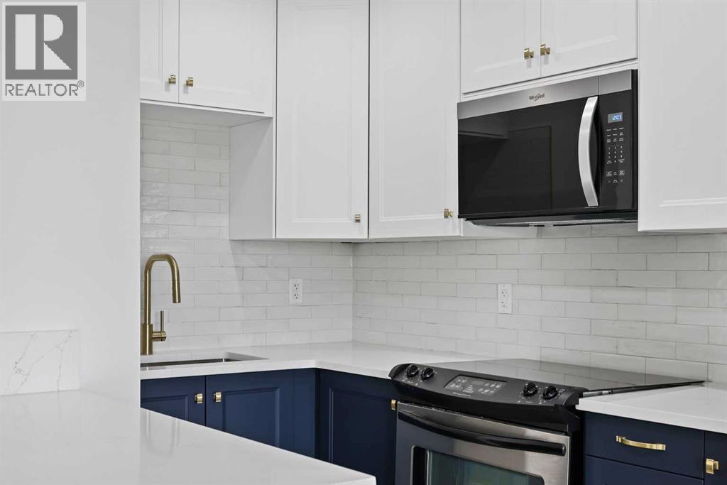 Single Family House for Sale in    Street SW Canyon Meadows Calgary 