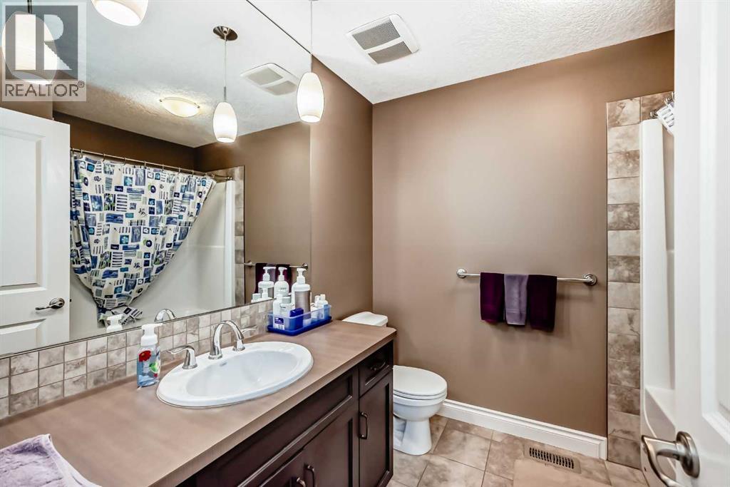 Single Family House for Sale in  Auburn Glen Drive SE Auburn Bay Calgary 