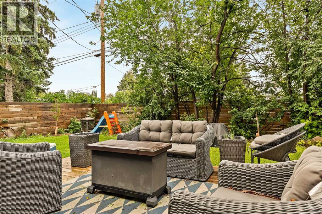 Single Family House Bungalow for Sale in  Kirby Place SW Kingsland Calgary 