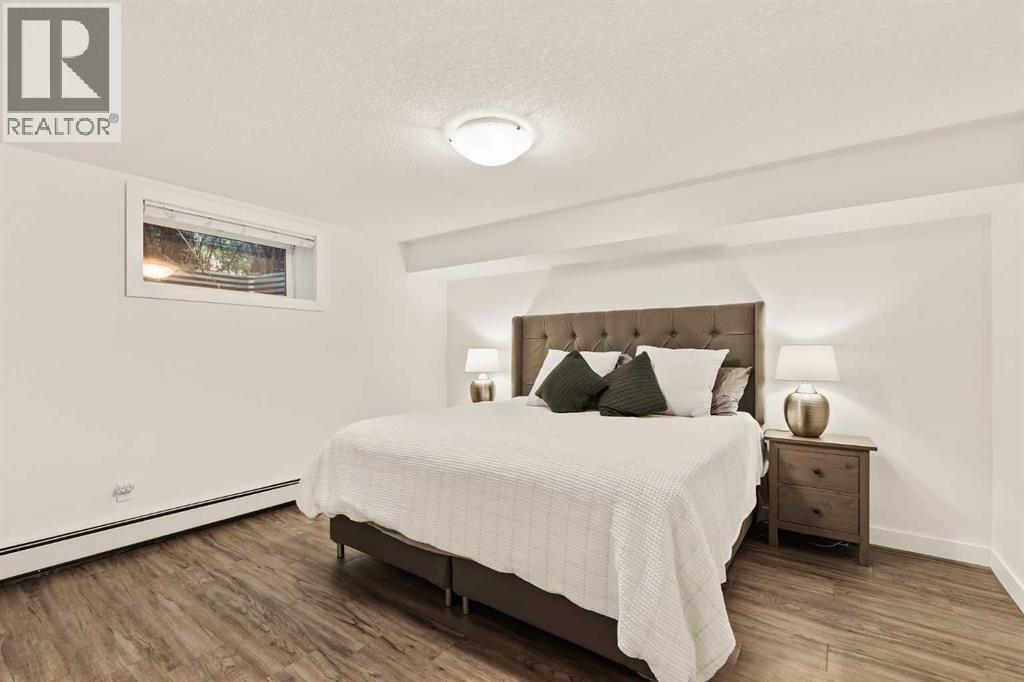 Single Family House Bungalow for Sale in  Kirby Place SW Kingsland Calgary 