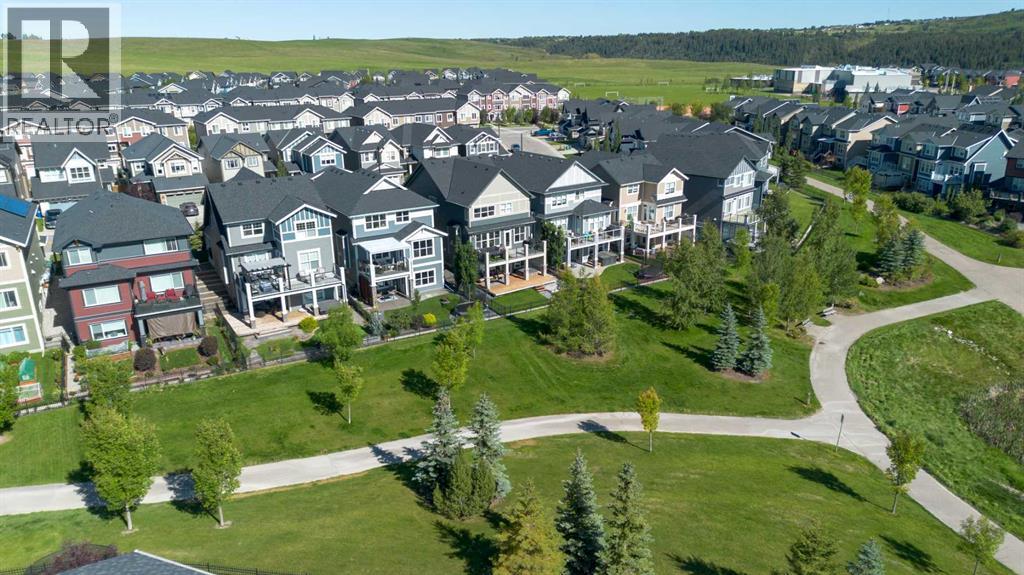 Photo 3 of 55 Sundown Way, Cochrane AB