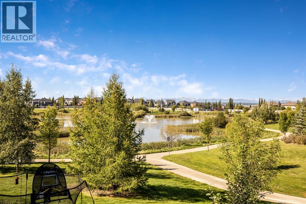 Photo 5 of 55 Sundown Way, Cochrane AB