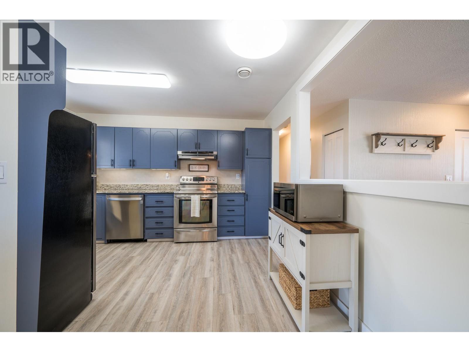 Photo 7 of 1139 Chateau Street, Kamloops BC