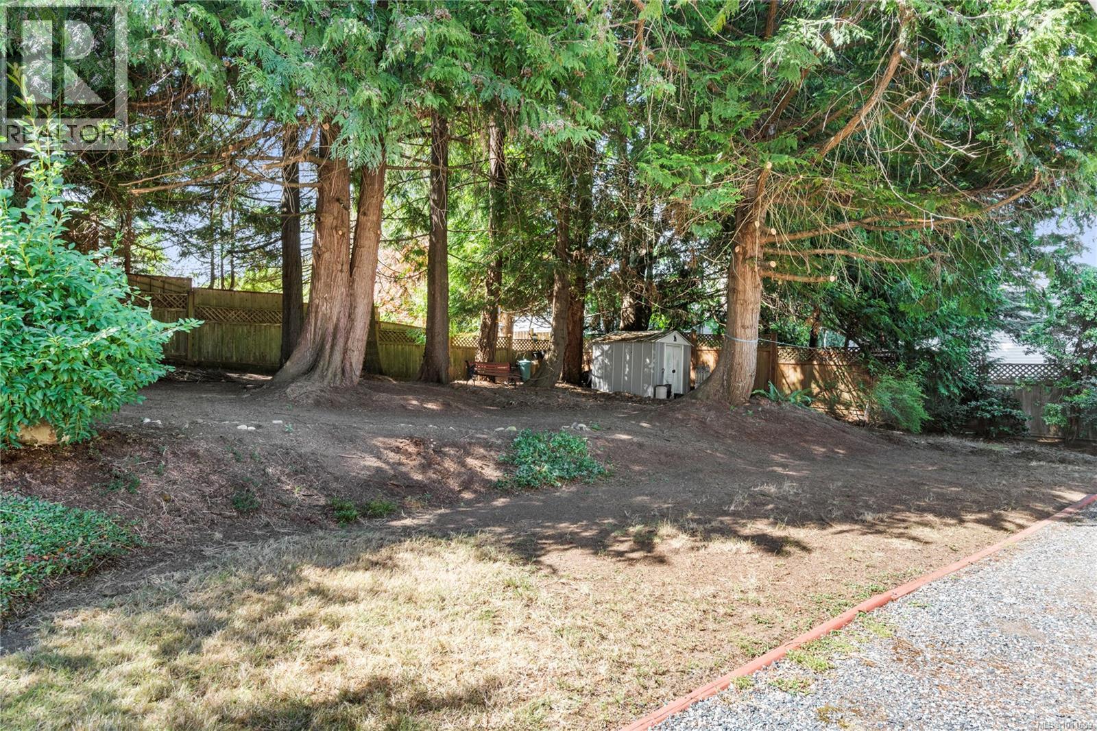 Photo 35 of 5420 Westdale Rd, Nanaimo BC