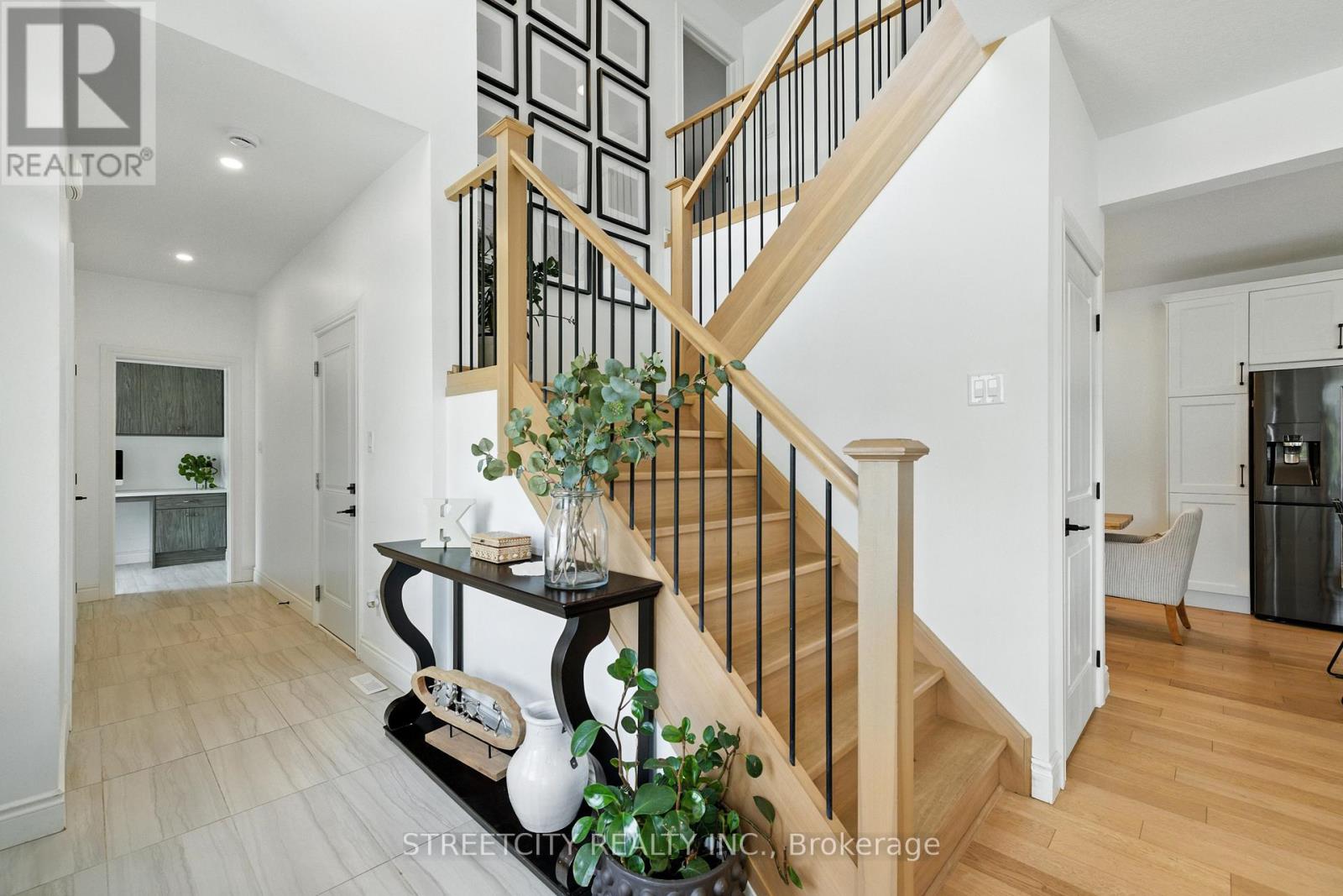 Photo 18 of 1616 Henrica Avenue, London North ON