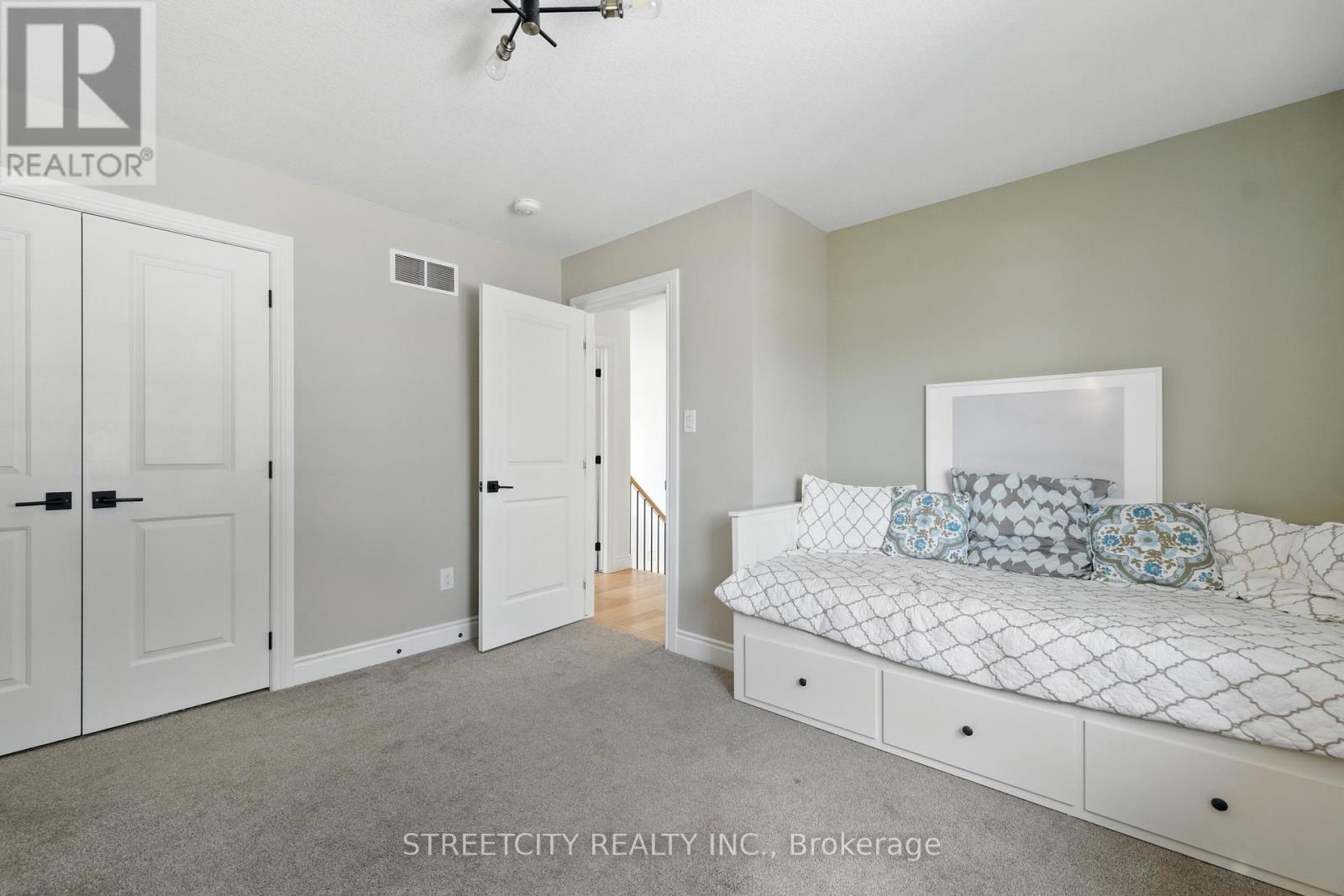 Photo 25 of 1616 Henrica Avenue, London North ON