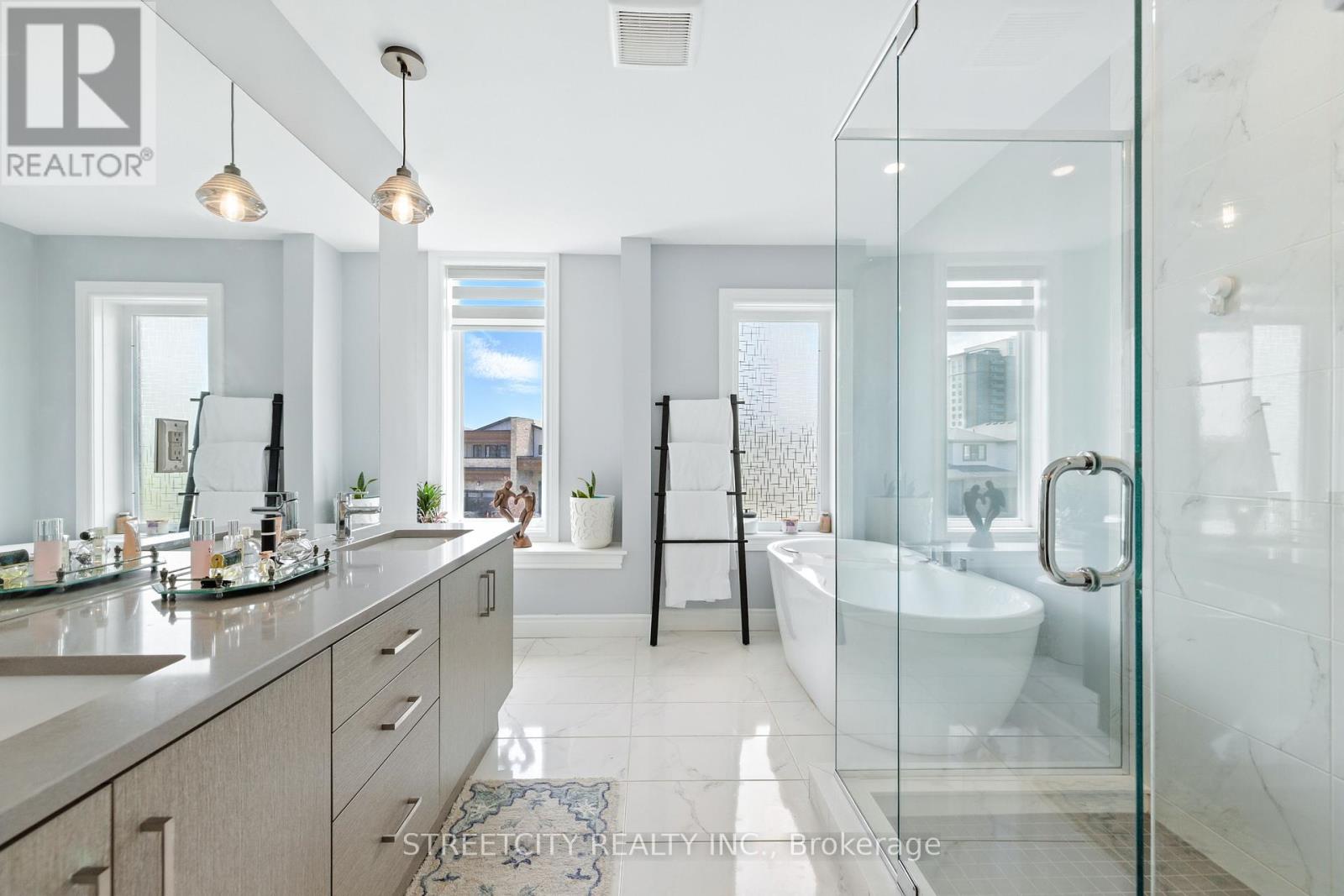 Photo 34 of 1616 Henrica Avenue, London North ON