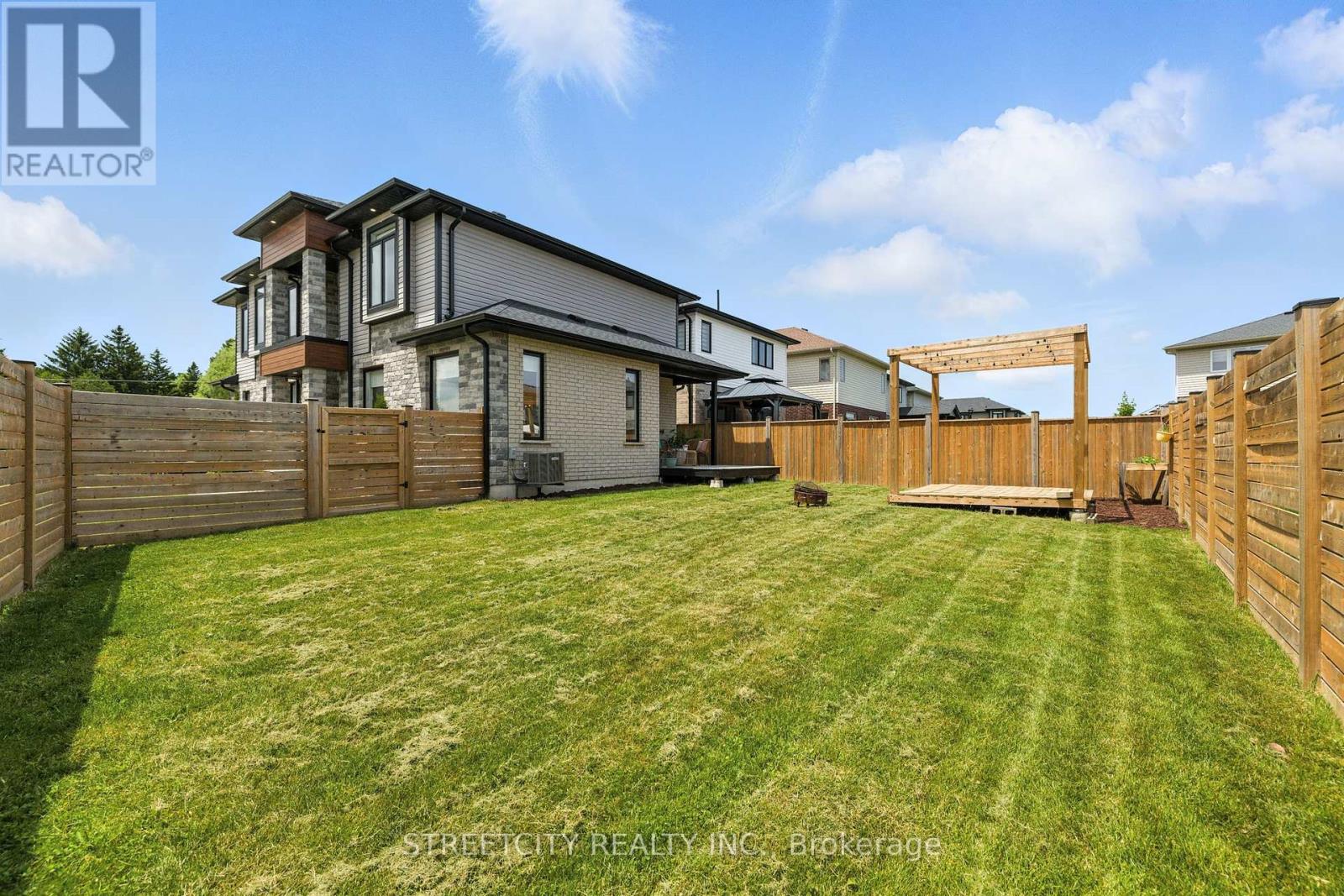 Photo 37 of 1616 Henrica Avenue, London North ON