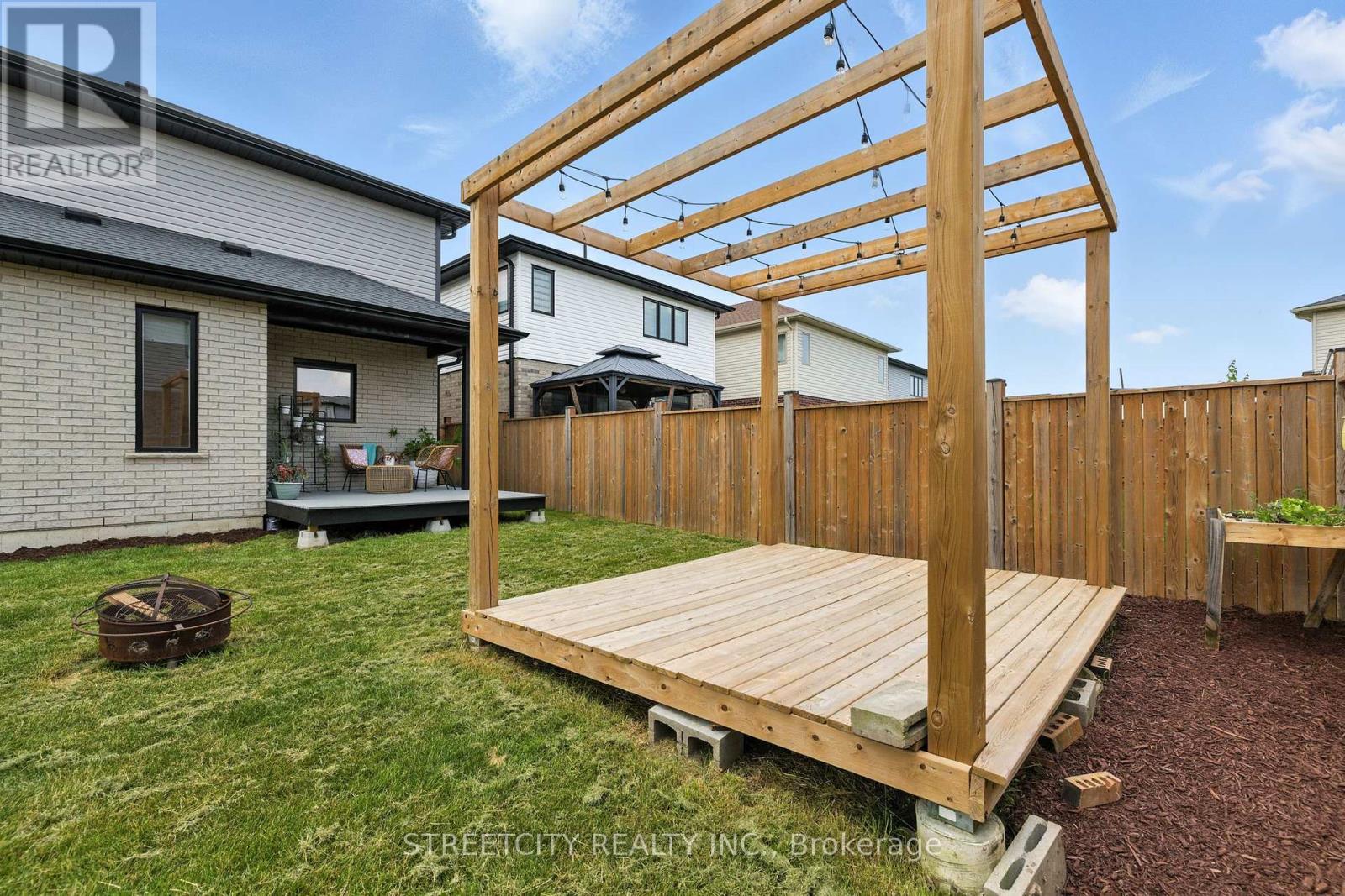 Photo 39 of 1616 Henrica Avenue, London North ON