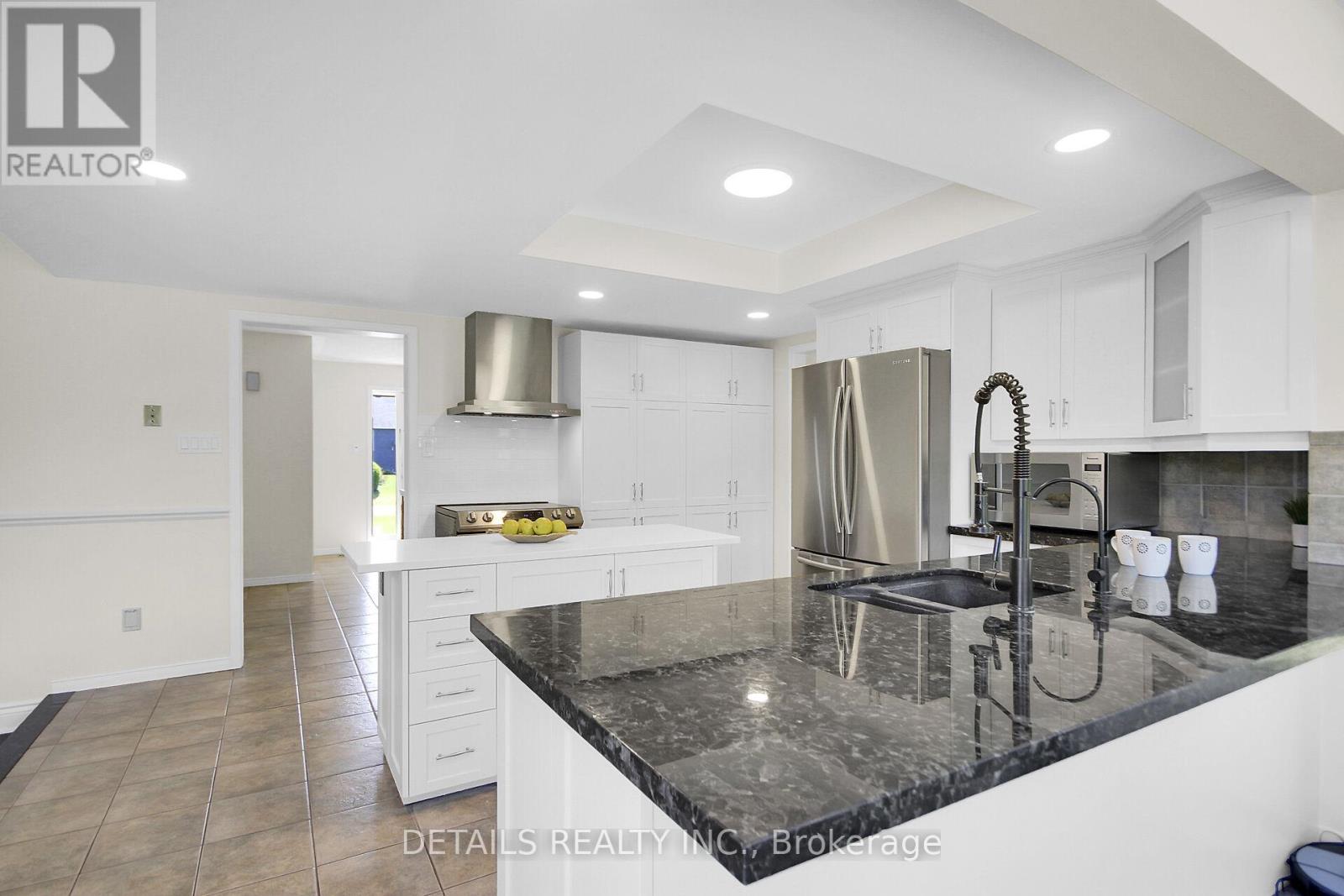 Photo 12 of 1362 Cornfield Crescent, Ottawa ON