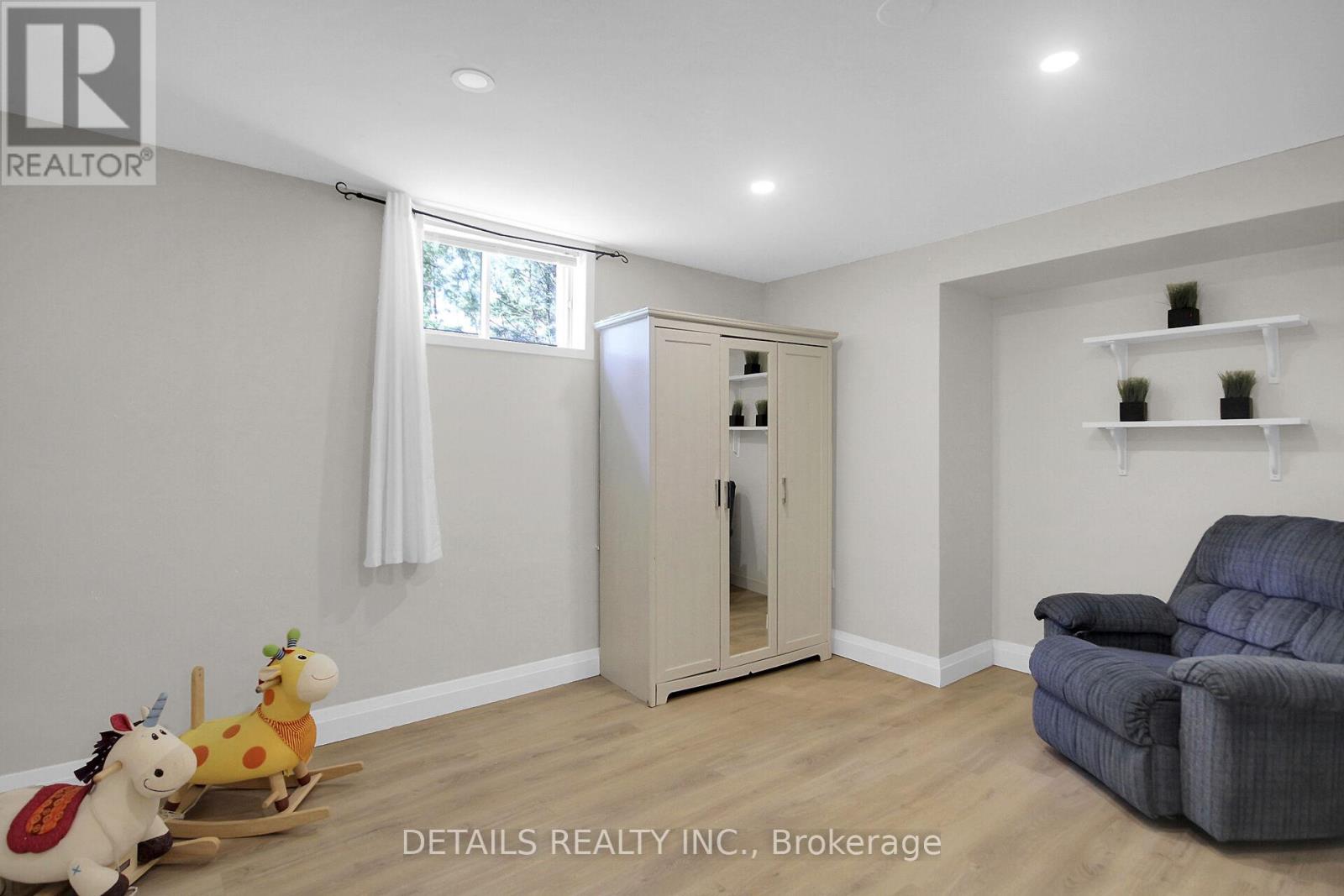 Photo 32 of 1362 Cornfield Crescent, Ottawa ON