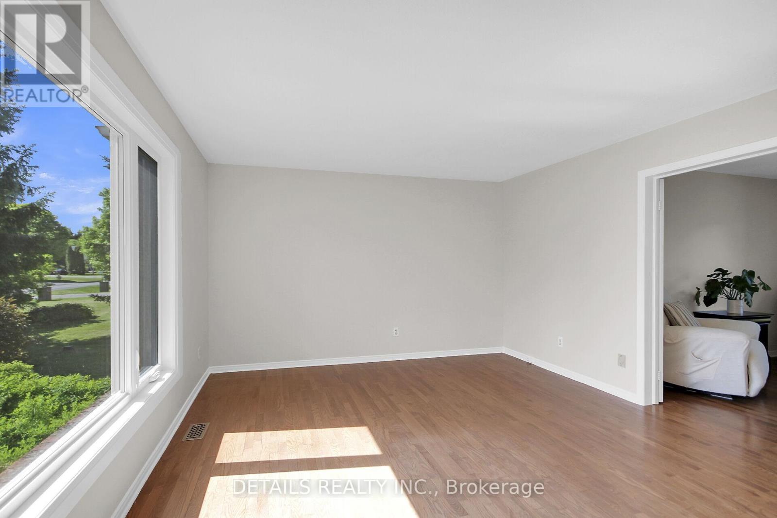 Photo 6 of 1362 Cornfield Crescent, Ottawa ON