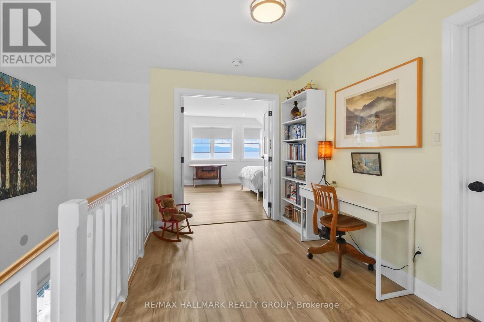 Photo 12 of 500 Bayview Drive, Ottawa ON