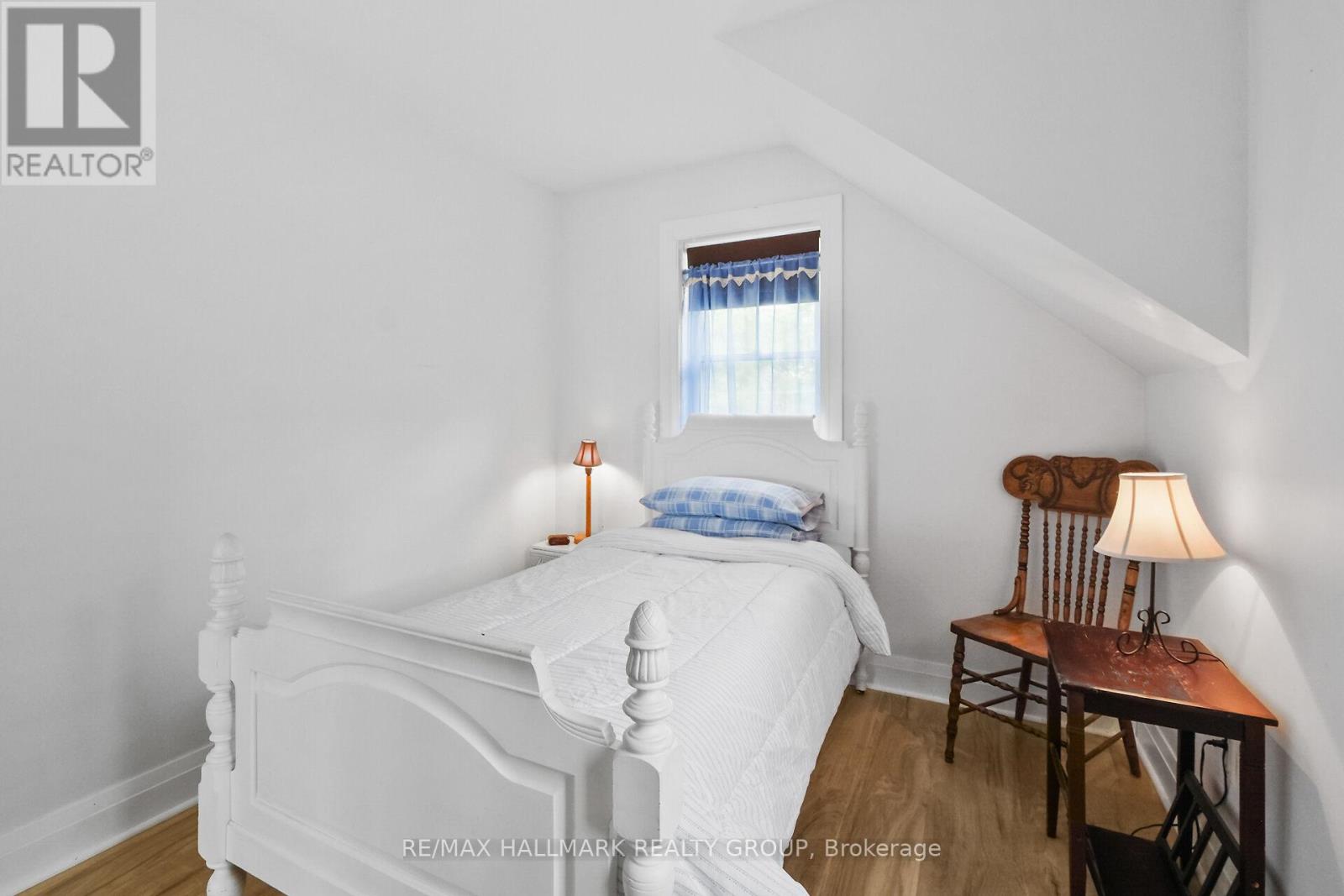 Photo 15 of 500 Bayview Drive, Ottawa ON