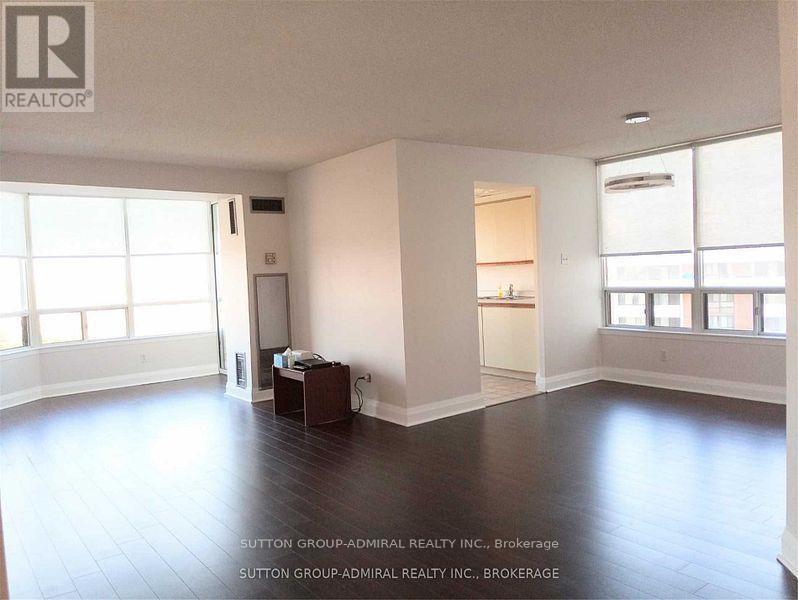 Photo 4 of 814 1131 Steeles Avenue W, Toronto ON
