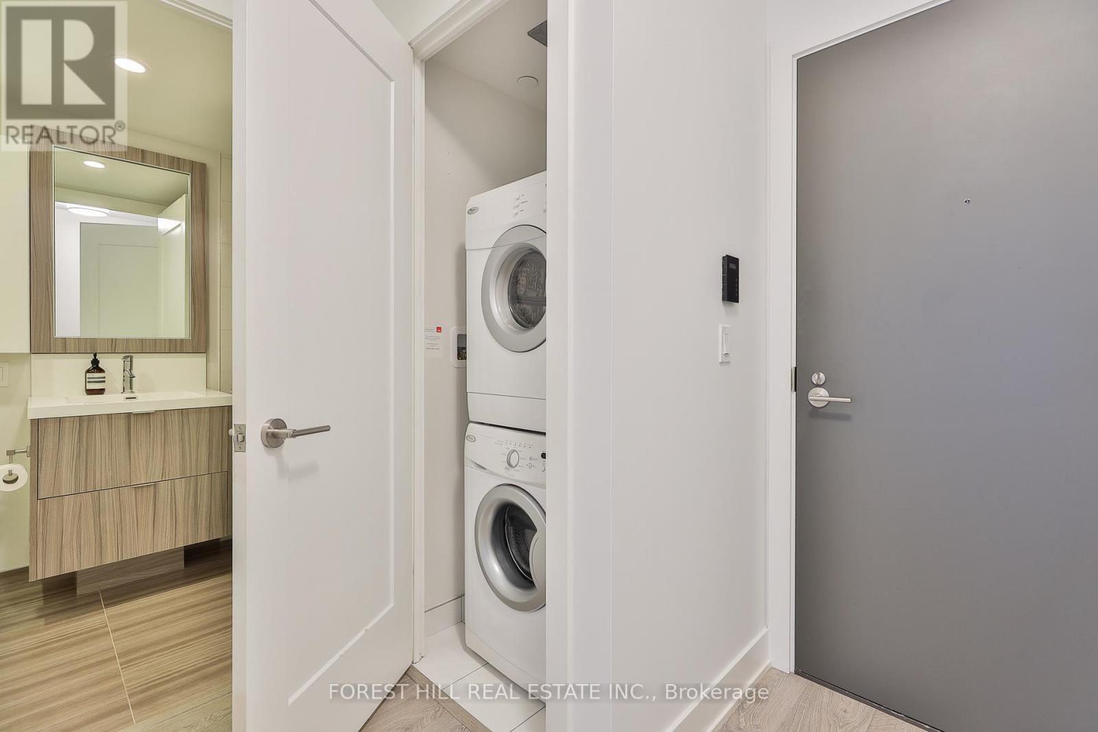 Photo 18 of 404 38 Cameron Street, Toronto ON