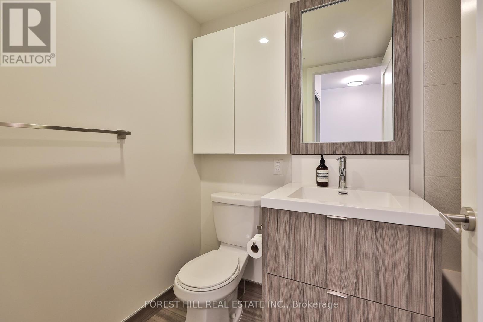 Photo 21 of 404 38 Cameron Street, Toronto ON
