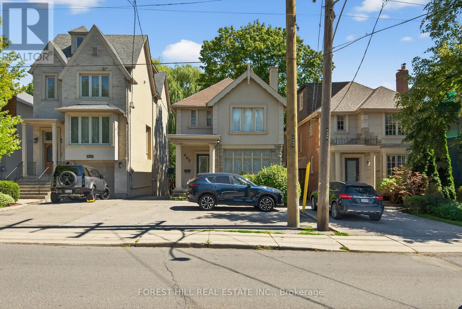 Photo 6 of Lower 485 Spadina Road, Toronto ON