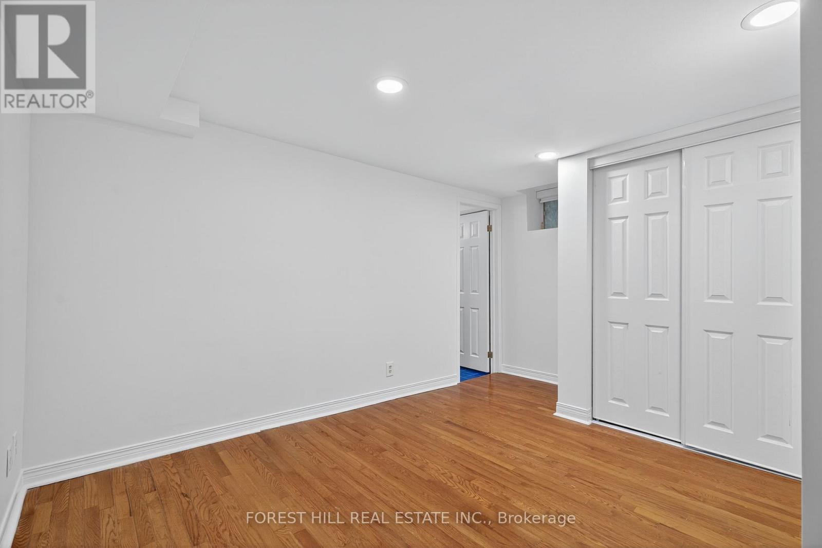 Photo 9 of Lower 485 Spadina Road, Toronto ON