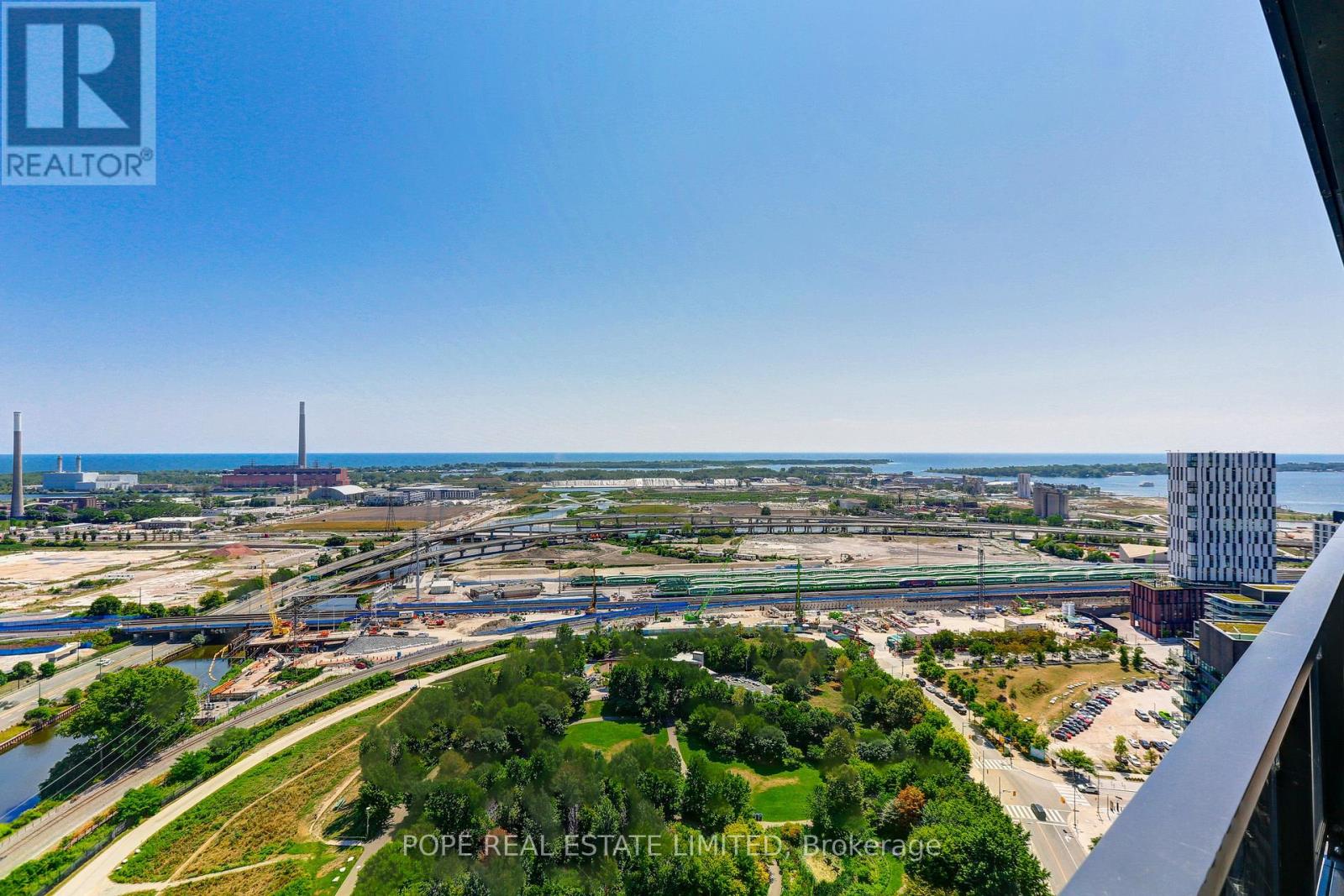 Photo 12 of 2809 170 Bayview Avenue, Toronto ON