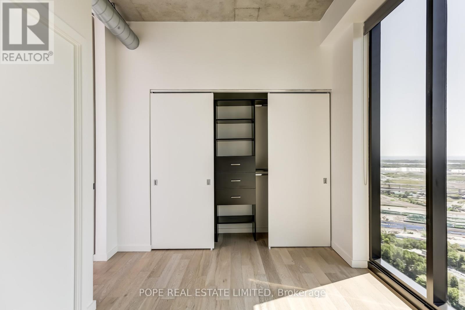 Photo 16 of 2809 170 Bayview Avenue, Toronto ON