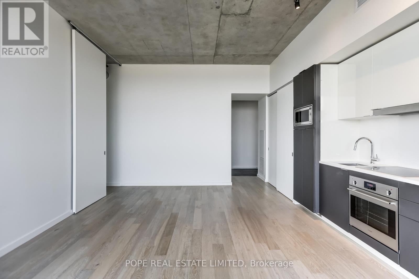 Photo 7 of 2809 170 Bayview Avenue, Toronto ON