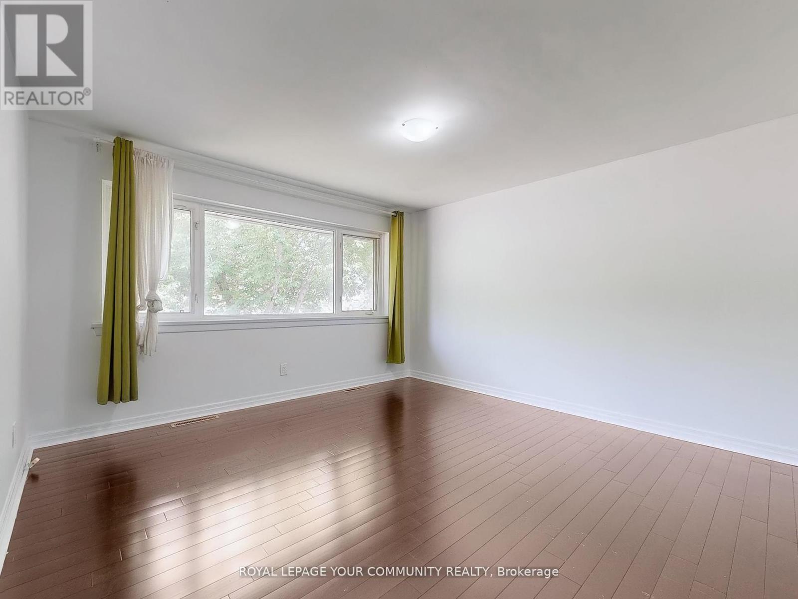 Photo 20 of Main 17 Dobbin Road, Toronto ON