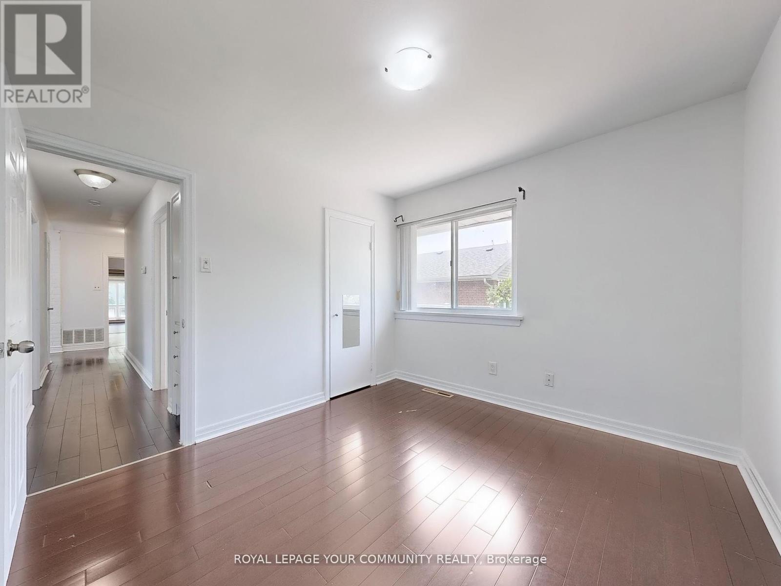 Photo 24 of Main 17 Dobbin Road, Toronto ON